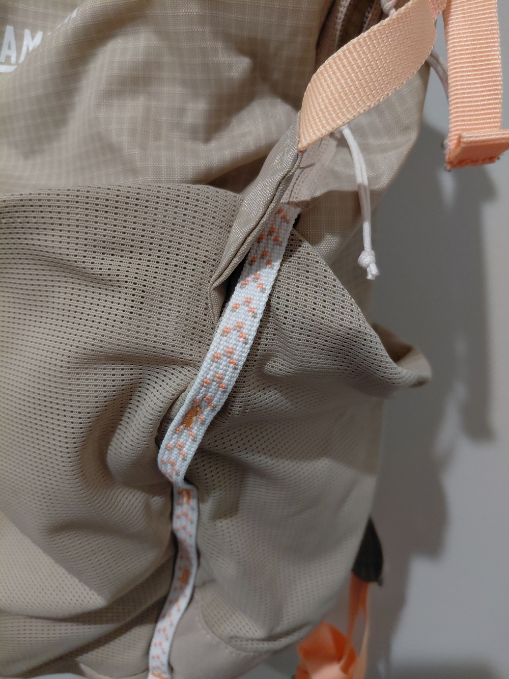 CamelBak Lightweight Tan And Coral Backpack - Picture 4 of 6
